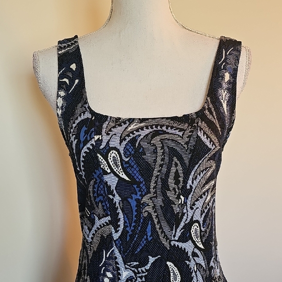 White House Black Market Black and Blue Patterned Tank Top - Picture 2 of 4